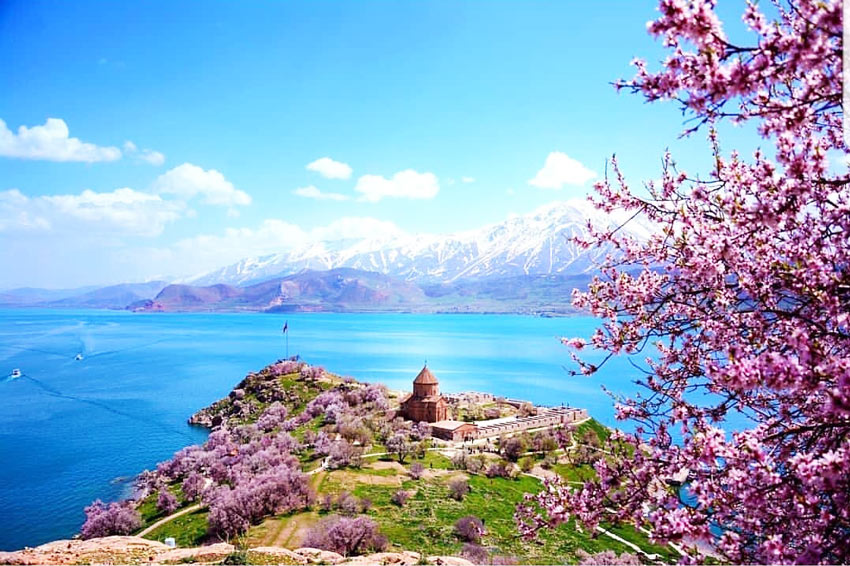 van-lake-express.jpg